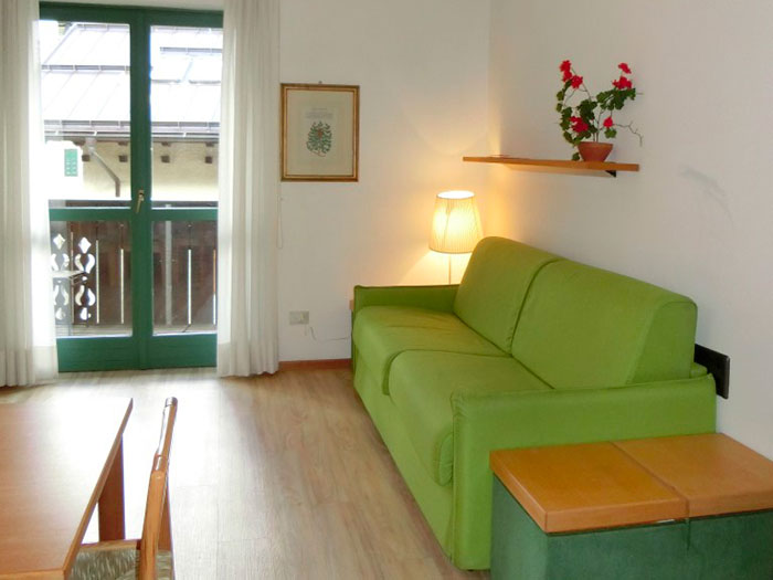 Bilocale 4/5 posti - Agenzia Alberti Campiglio -