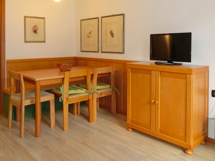 Bilocale 4/5 posti - Agenzia Alberti Campiglio -